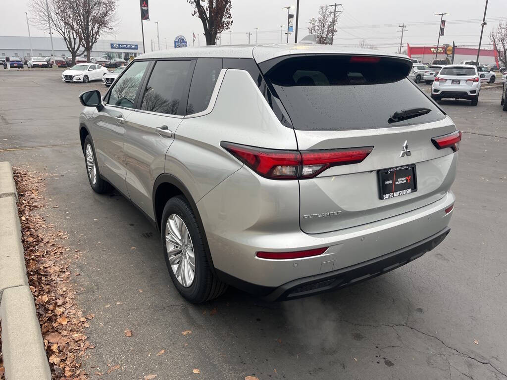 2024 Mitsubishi Outlander for sale at Axio Auto Boise in Boise, ID