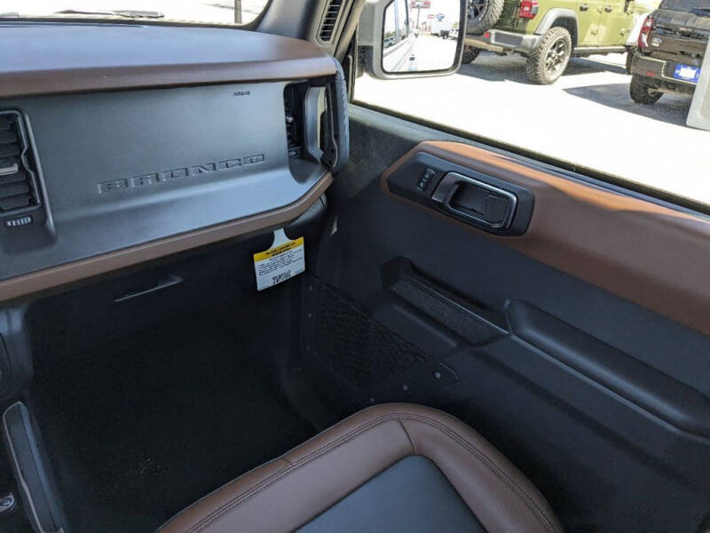 2024 Ford Bronco Outer Banks