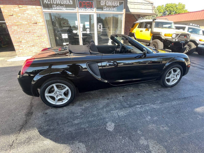 2000 Toyota MR2 Spyder Base photo 11