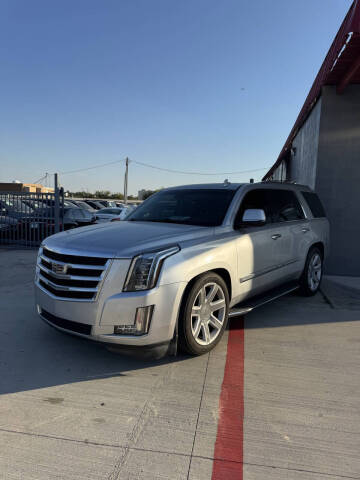 2016 Cadillac Escalade Luxury Collection