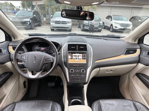 2016 Lincoln MKC Select