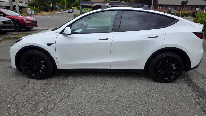 2024 Tesla Model Y Long Range
