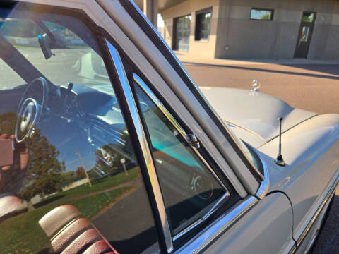 1972 Mercedes-Benz 220