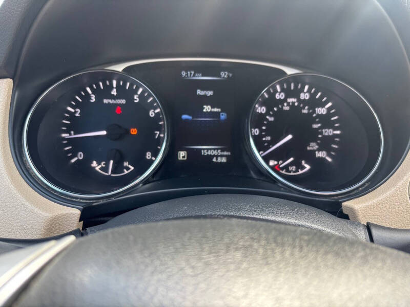 2016 Nissan Rogue SV