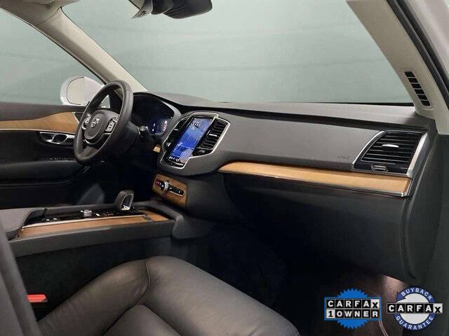 2025 Volvo XC90 B6 Plus Bright Theme 7P