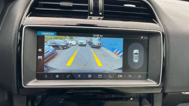 2017 Jaguar F-PACE 35t Prestige