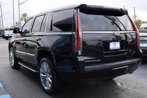 2019 Cadillac Escalade Luxury