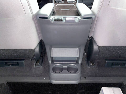 2023 Toyota Sienna LE 8-Passenger