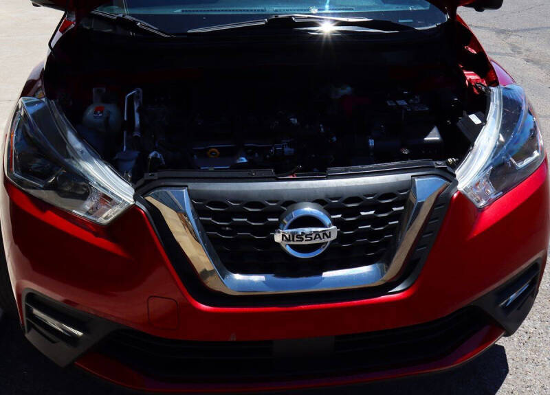 2020 Nissan Kicks SR