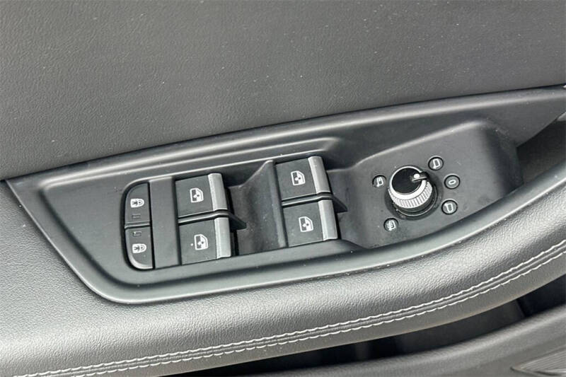 2021 Audi A4 quattro S line Prem Plus 45 TFSI