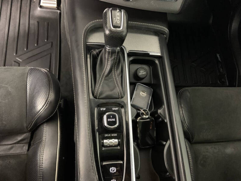 2016 Volvo XC90 T5 R-Design