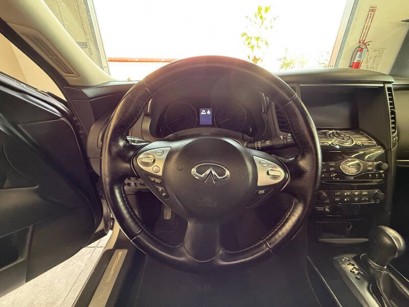 2012 Infiniti FX35