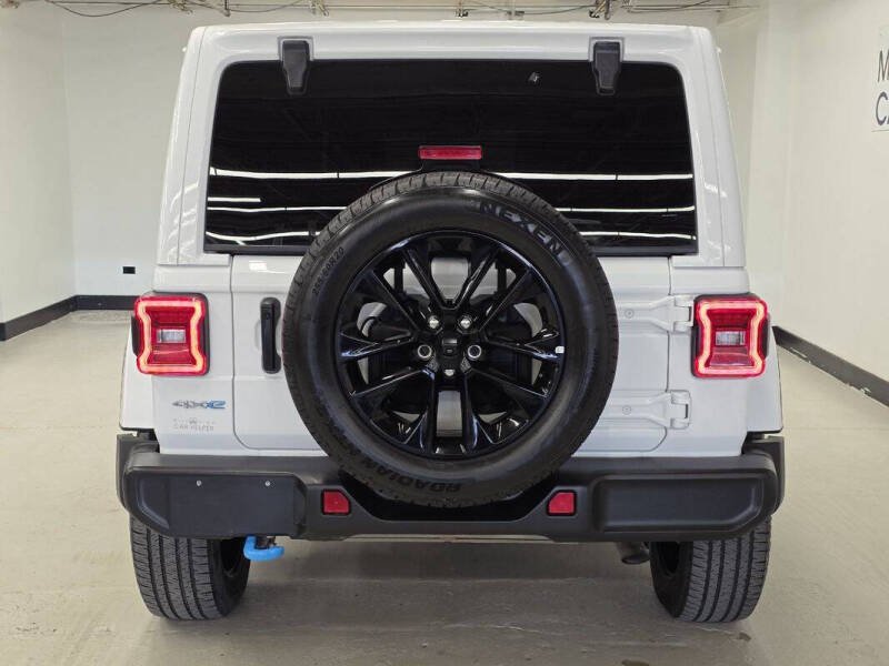2024 Jeep Wrangler Sahara 4xe