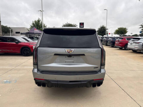 2025 Cadillac Escalade-V