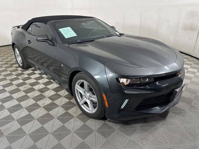 Used 2018 Chevrolet Camaro 2LT with VIN 1G1FD3DS2J0184430 for sale in Bloomington, IL