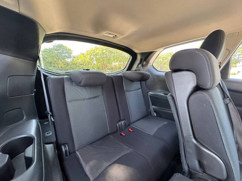 2017 Nissan Pathfinder SV