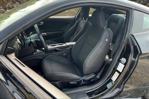 2016 Ford Mustang V6