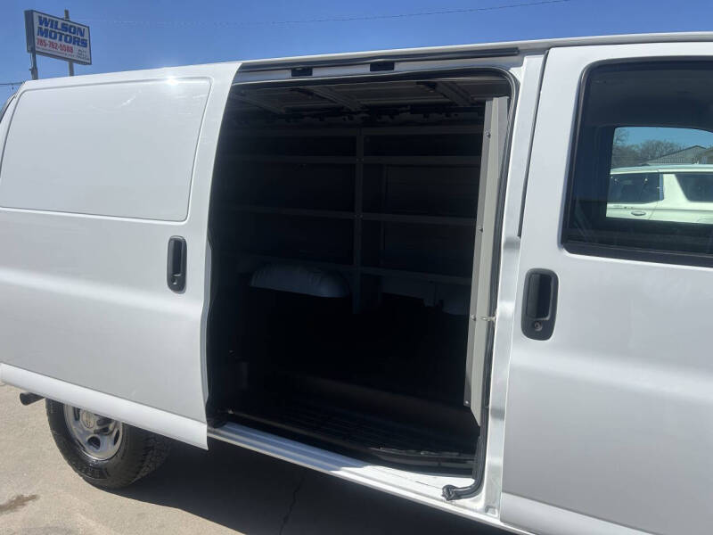 2022 Chevrolet Express 2500
