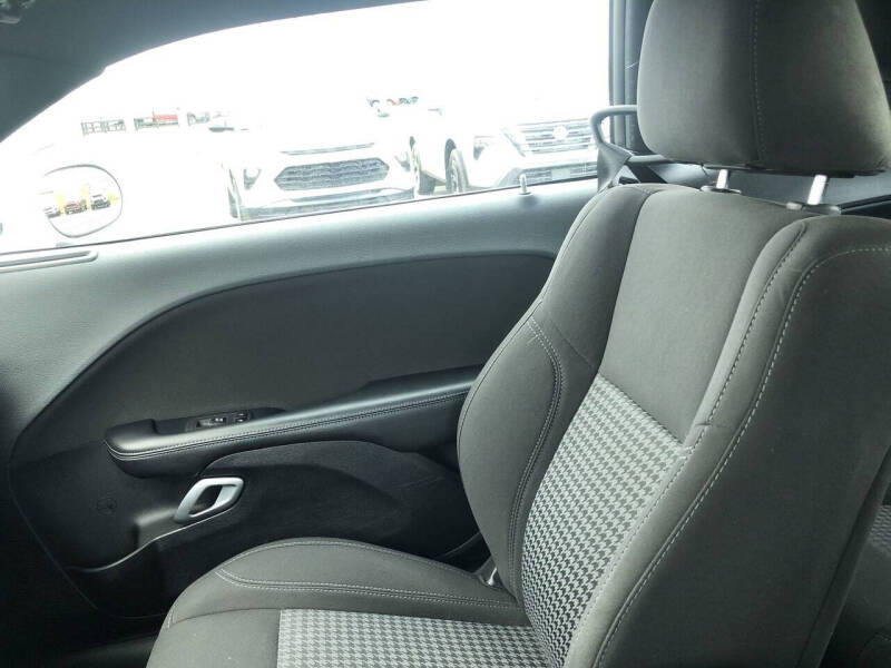 2021 Dodge Challenger SXT