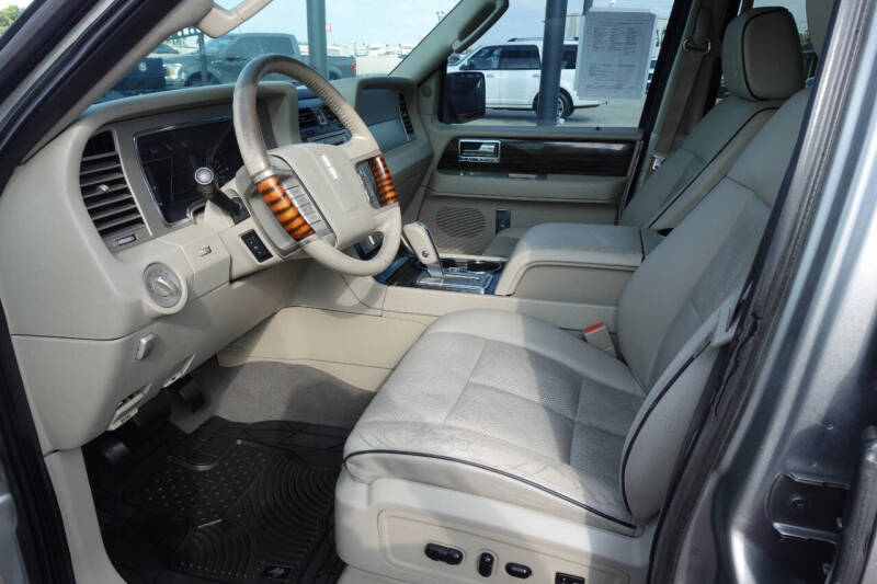 2008 Lincoln Navigator