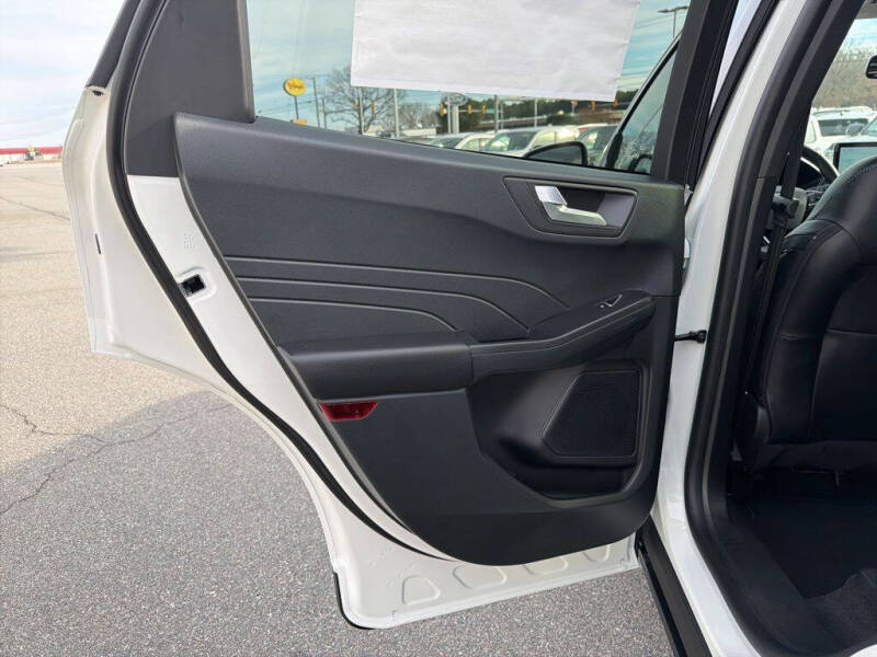 2026 Ford Escape Platinum