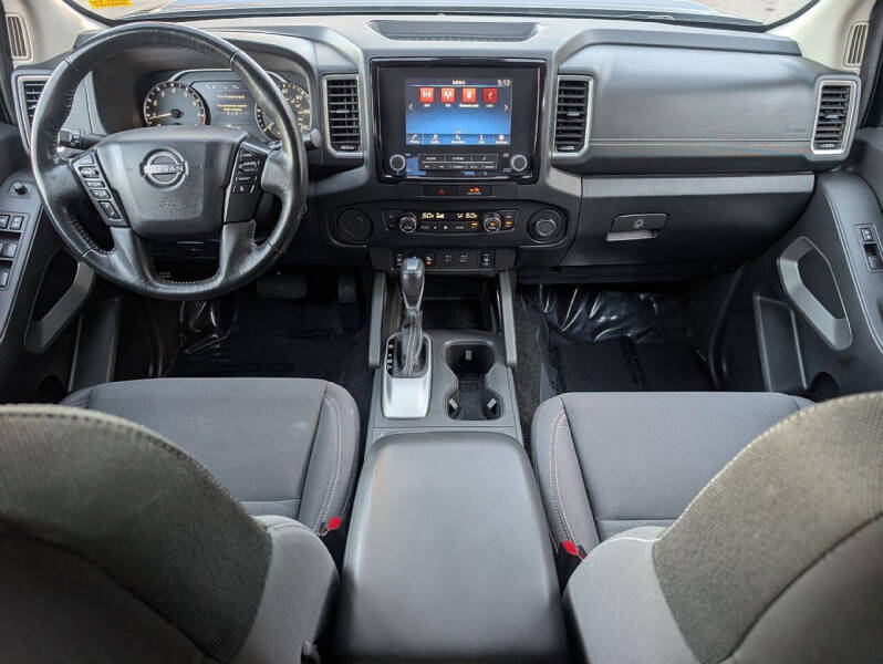 2022 Nissan Frontier SV