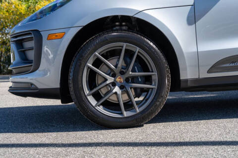 2026 Porsche Macan T