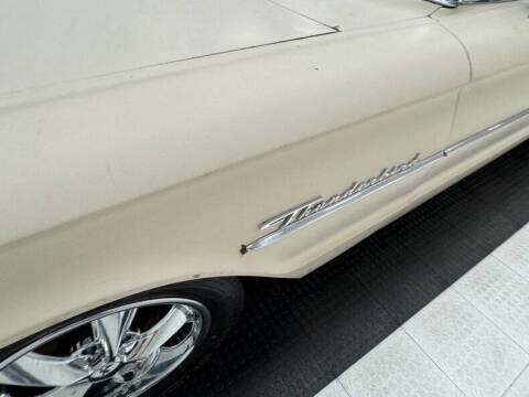 1964 Ford Thunderbird