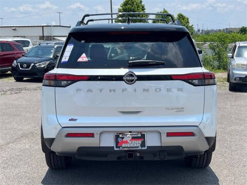 2025 Nissan Pathfinder Platinum
