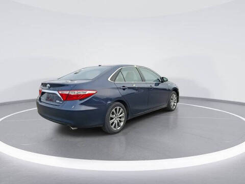2016 Toyota Camry Hybrid XLE