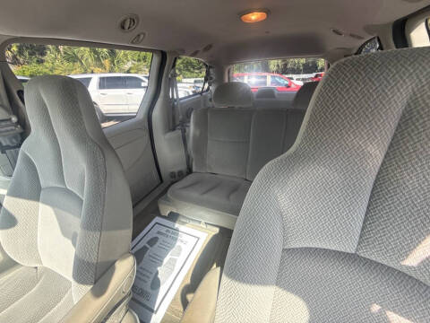 2005 Dodge Grand Caravan SE