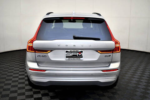 2022 Volvo XC60 B5 Momentum