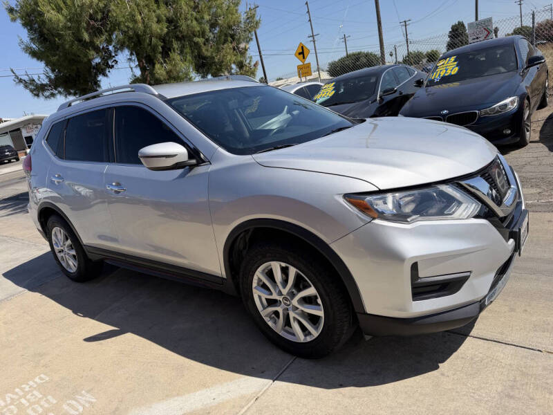 2017 Nissan Rogue SV