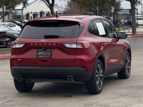 2022 Ford Escape SE