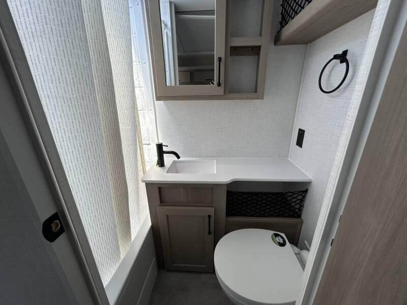 2025 Flagstaff E-PRO FLTE20FK