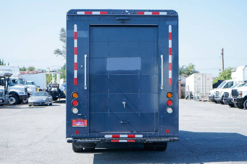 2020 Freightliner MT45 Chassis