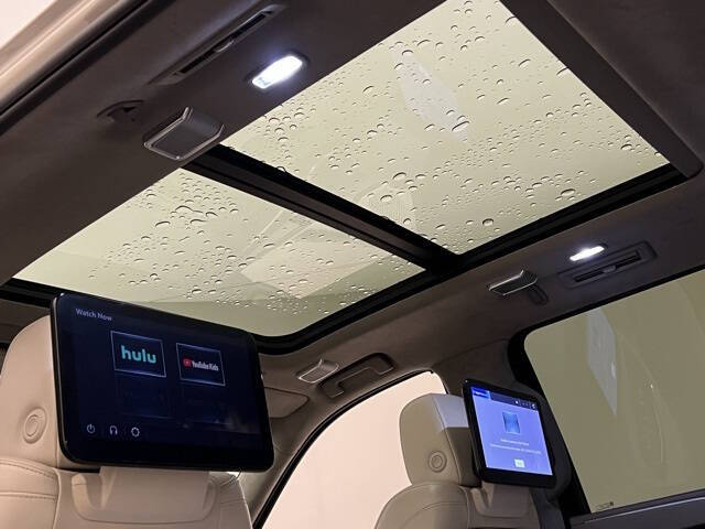 2023 Cadillac Escalade ESV Premium Luxury Platinum