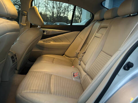 2016 Infiniti Q50 Sport