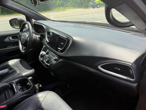 2018 Chrysler Pacifica Touring L