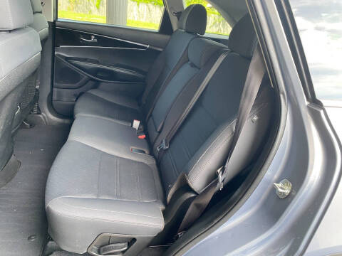 2019 Kia Sorento LX