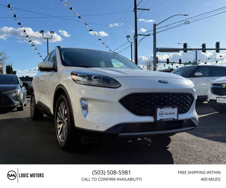 2020 Ford Escape Titanium