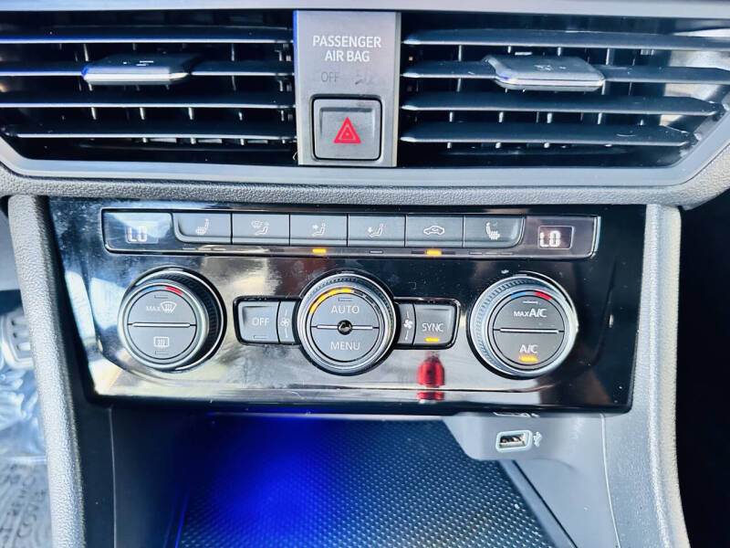 2019 Volkswagen Jetta GLI 35th Anniversary Edition