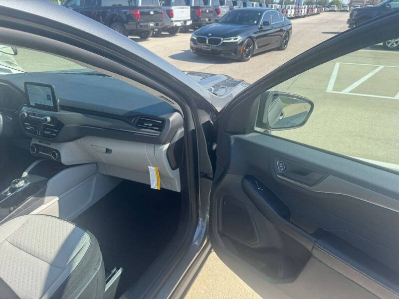 2025 Ford Escape Active