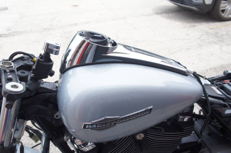 2023 Harley-Davidson Street Glide
