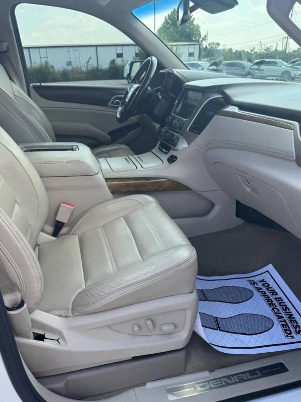 2017 GMC Yukon XL Denali