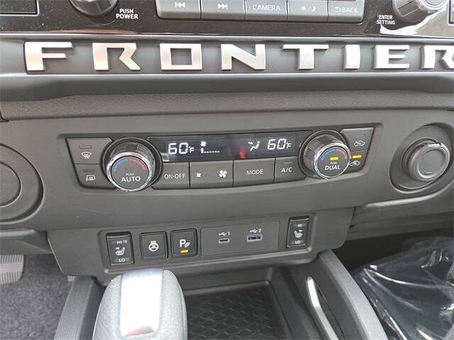 2025 Nissan Frontier SV