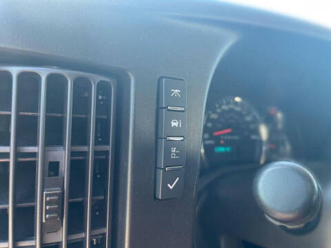 2023 Chevrolet Express 2500