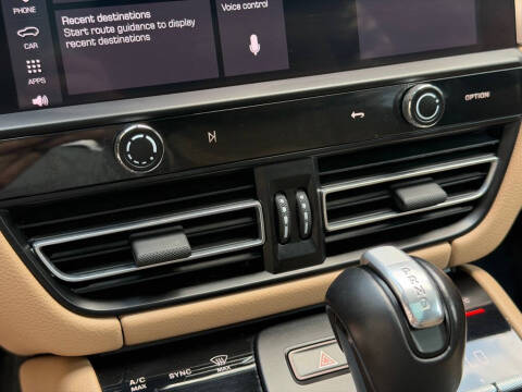 2023 Porsche Macan