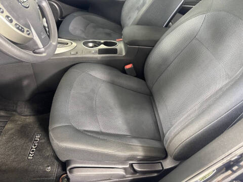 2014 Nissan Rogue Select S