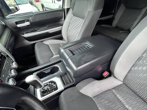 2020 Toyota Tundra SR5